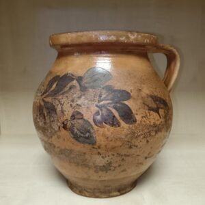 Népi kerámia kancsó