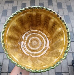 Csákvári Zöld - sárga mázas kerámia kuglófsütő forma