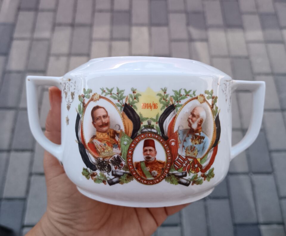 porcelángyártó